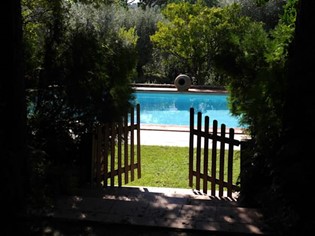 Casa dos Arrábidos, vista para a piscina.