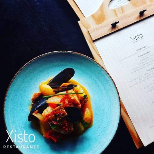 confeção de mexilhão pelo chef joão deça lima